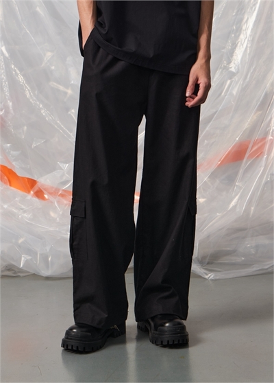 {{productViewItem.photos[photoViewList.activeNavIndex].Alt || productViewItem.photos[photoViewList.activeNavIndex].Description || 'Брюки LABEL CARGO PANTS'}}